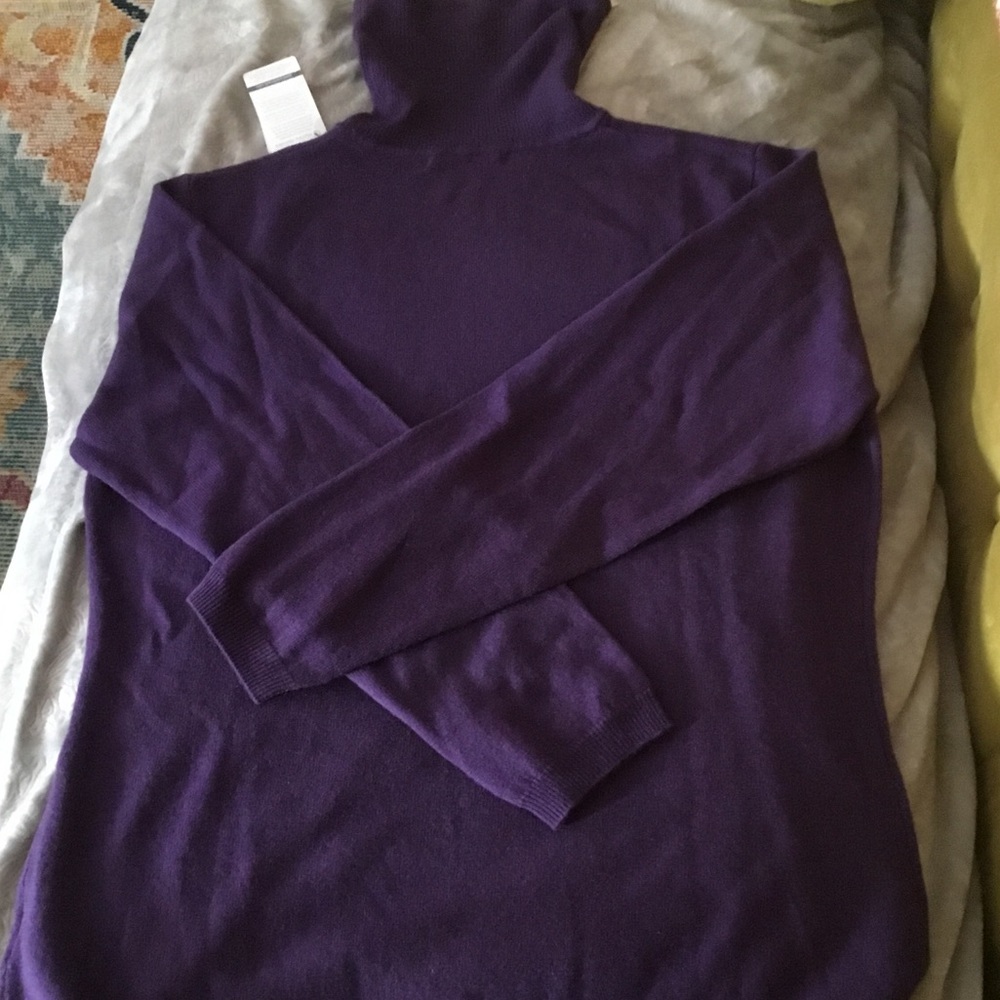Lovely Soft Cashmere/Merino blend Turtleneck Sweater